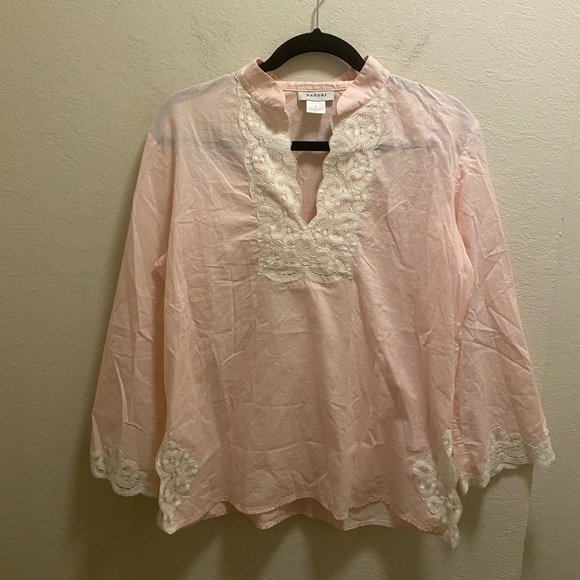 Natori Tops - Natori Pink Tunic With White Lace Accents Size Small
